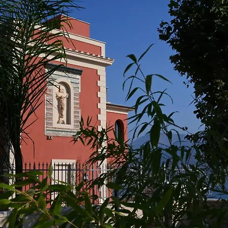 Villa Regina *